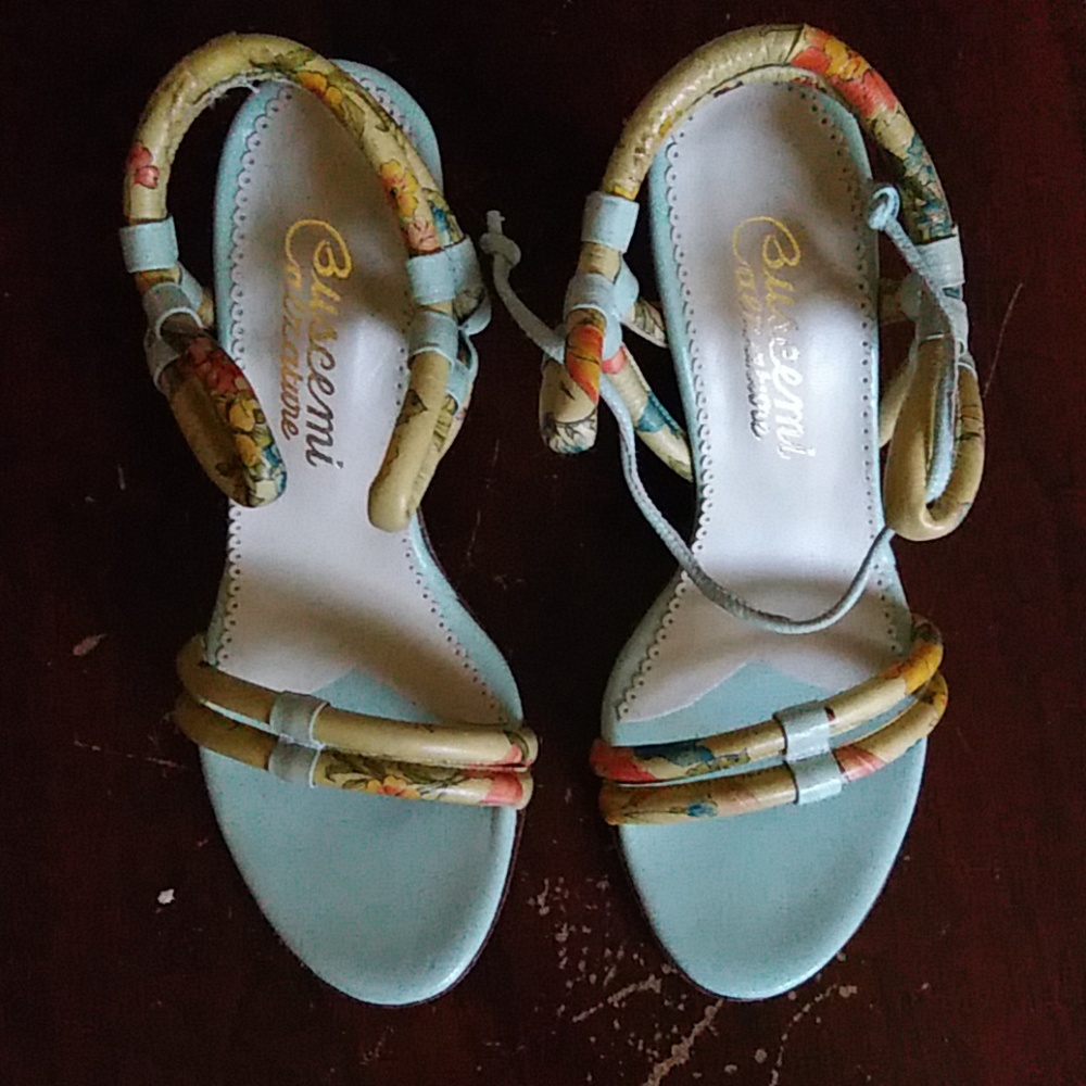 Italian Vintage Buschemi Strappy shoes beautiful